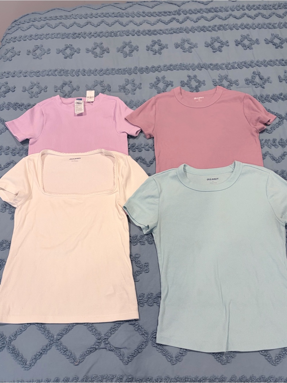 Old Navy Women’s Size Small Ribbed T-Shirt Lot of 4 Pink Blue White
